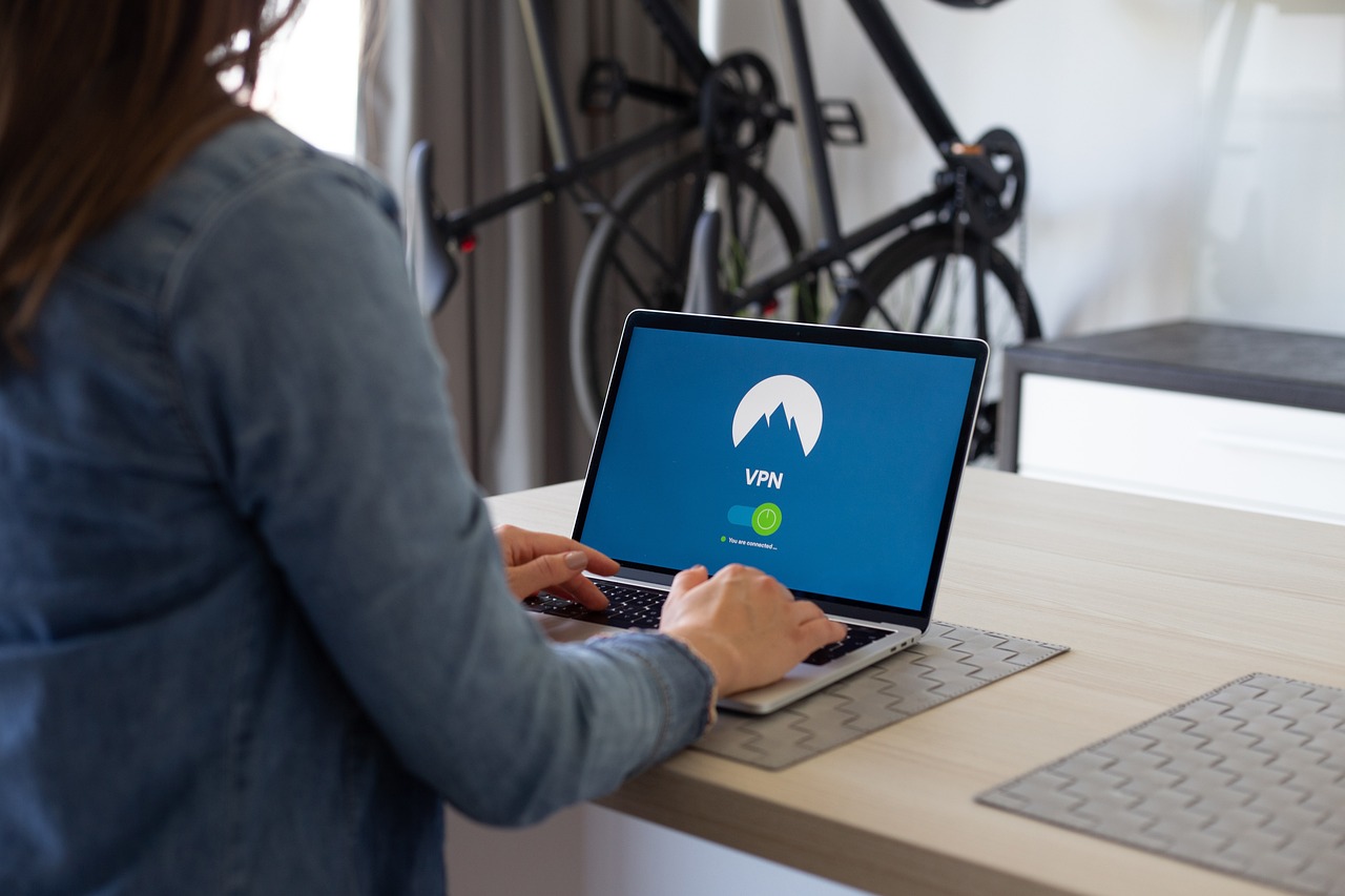 如何探索游戏与技术支持的边缘？