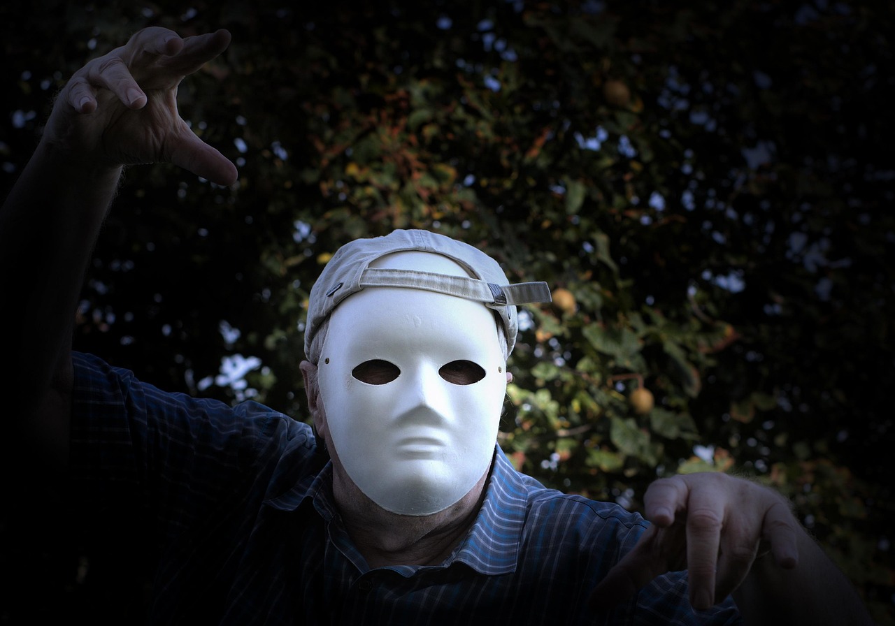 中国移动实名账号：流量卡在汽车产业、交通运输和物流行业中的创新应用